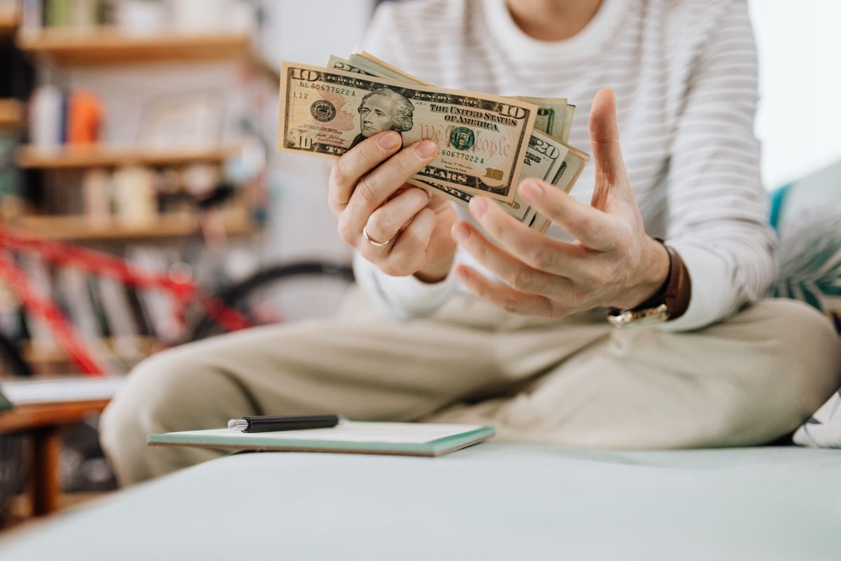 Money management scene illustrating how compound interest grows savings over time